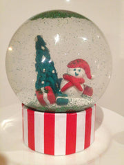 Let it Snow - Make Your Own Christmas Snow Globe